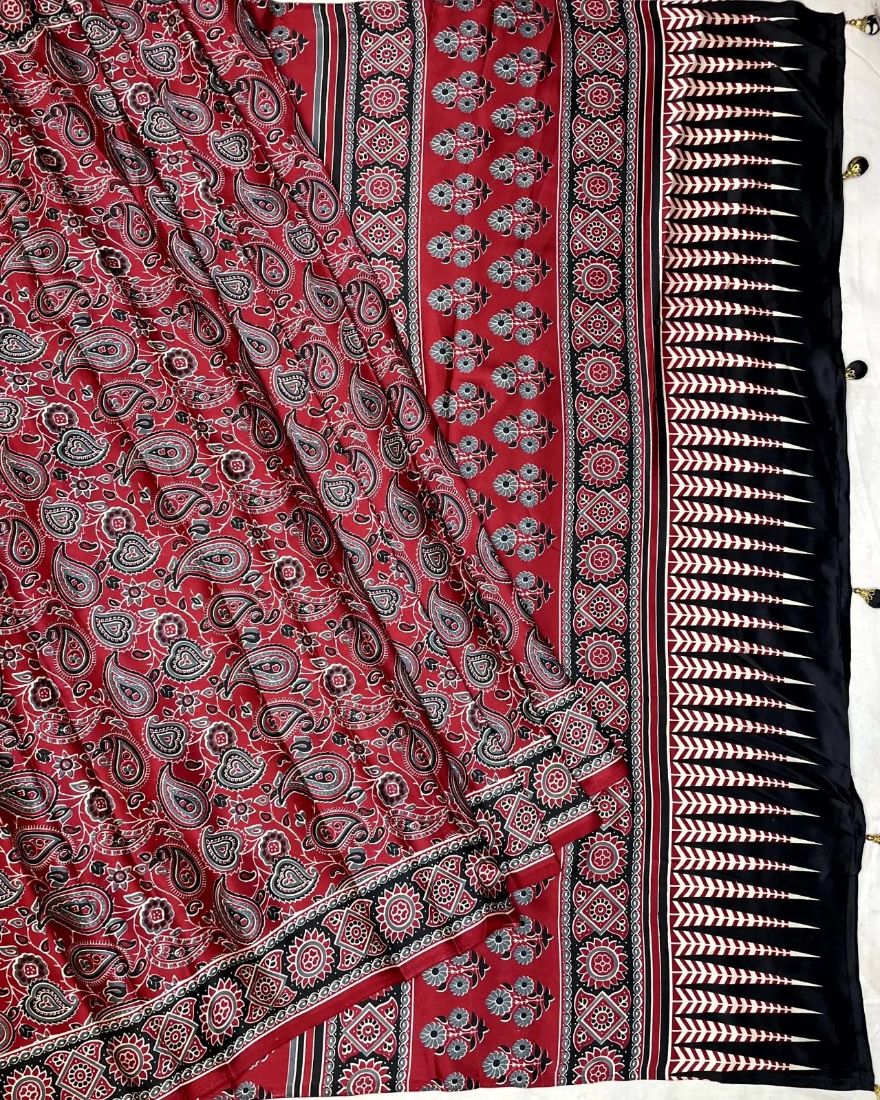 Red Ajrakh Print Saree with Floral Design pr0053ap