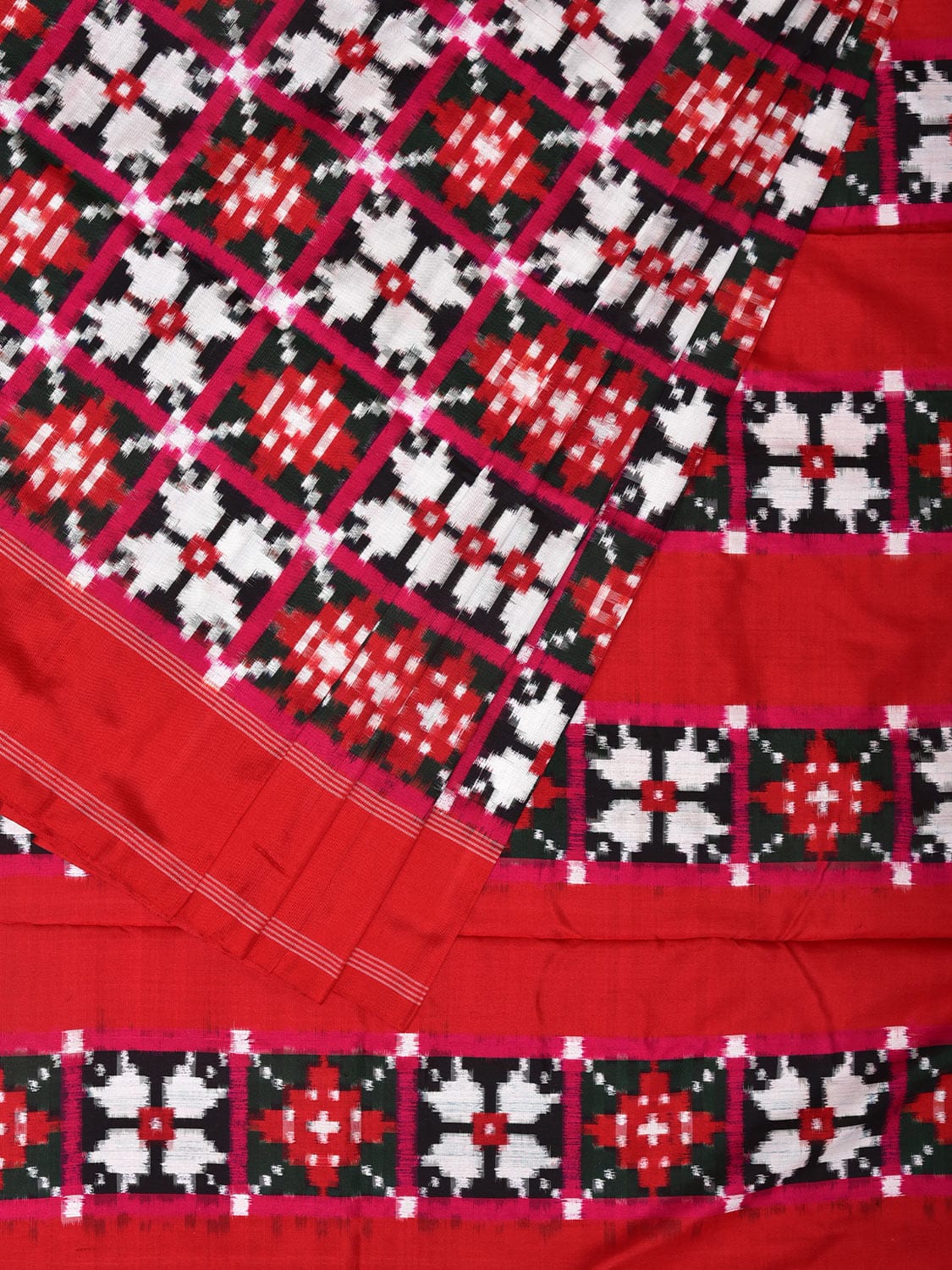 Red and Black Pochampally Double Ikat Silk Handloom Saree with Telia Design i0753