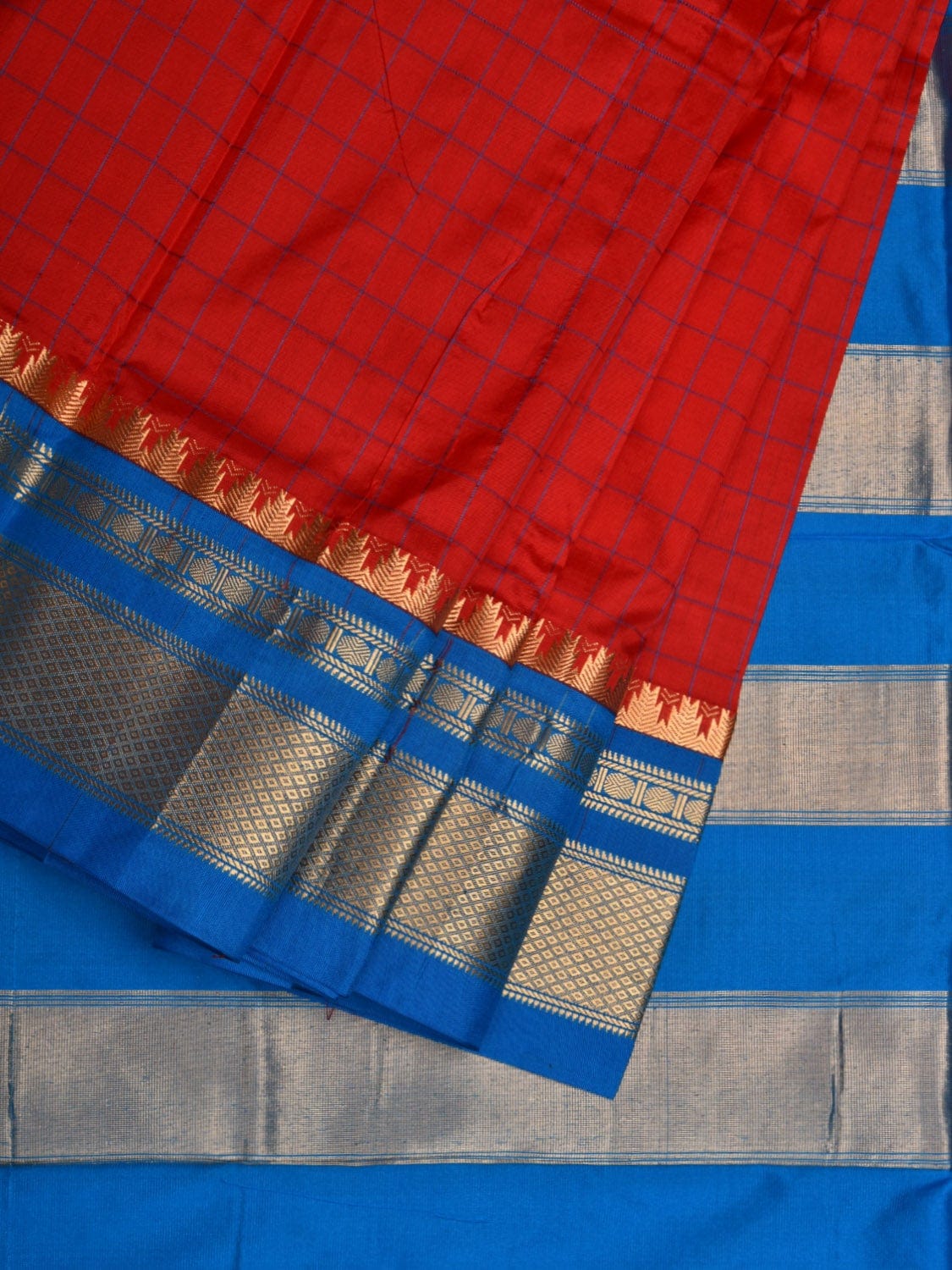 Red and Blue Gadwal Silk Handloom Saree with Checks Design g0288