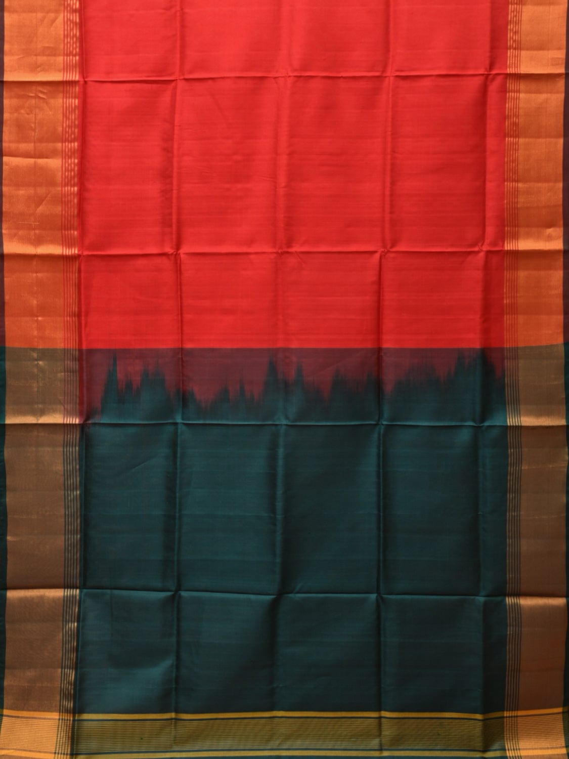 Red and Dark Green Uppada Silk Handloom Plain Saree with Contrast Pallu Design u2207