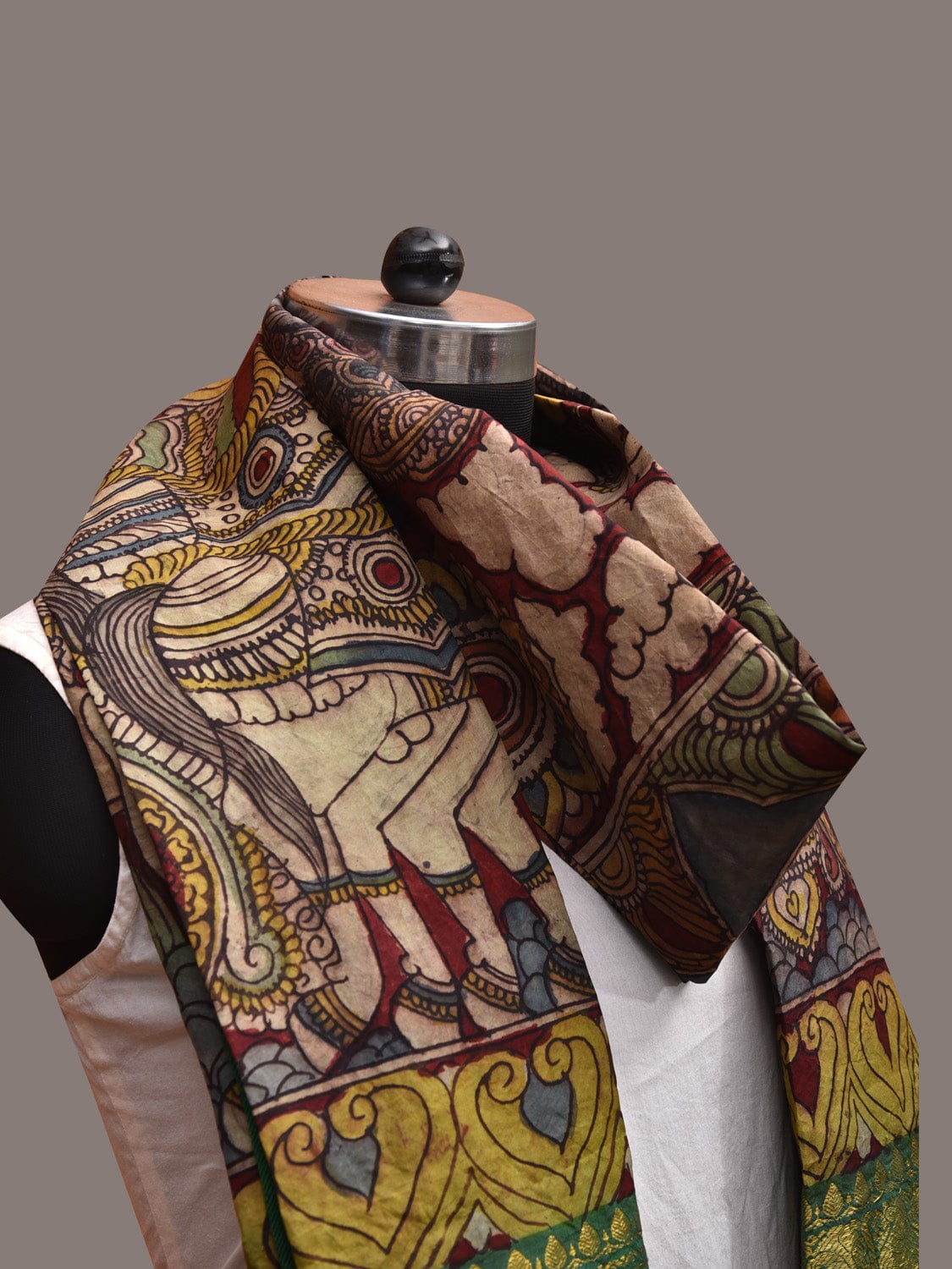 Red and Green Kalamkari Hand Painted Kanchipuram Silk Handloom Dupatta with Krishna and Arjun Design ds3628