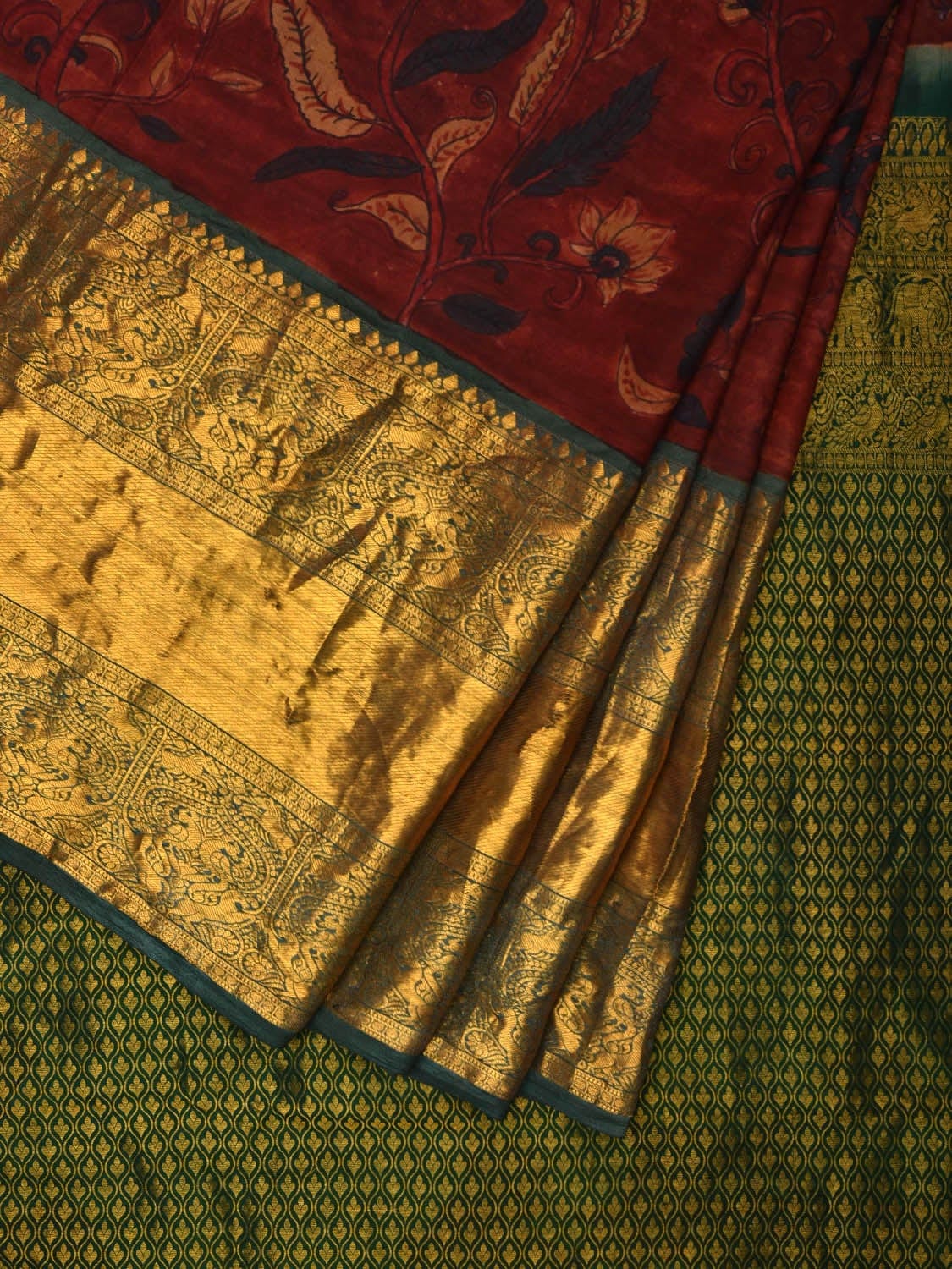 Red and Green Kalamkari Hand Painted Kanchipuram Silk Handloom Saree with Big Floral Design KL0589