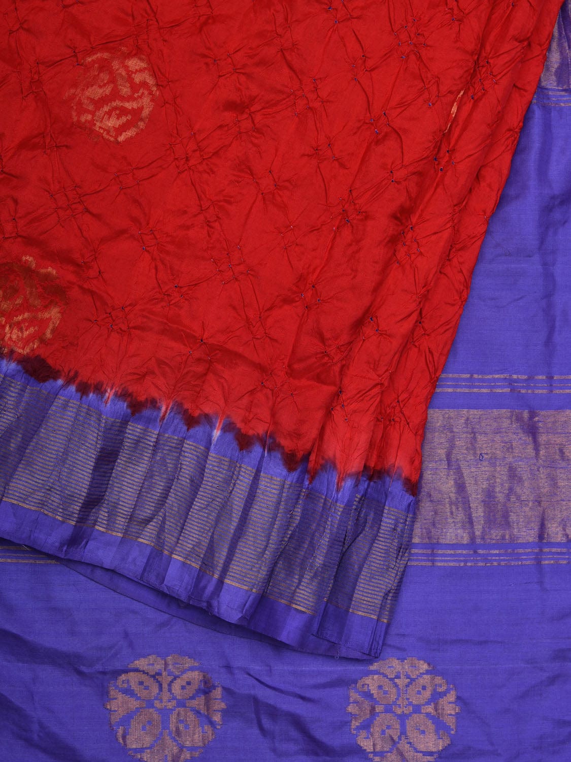 Red and Lavender Bandhani Uppada Silk Handloom Saree with Nilambari Buta Design bn0363