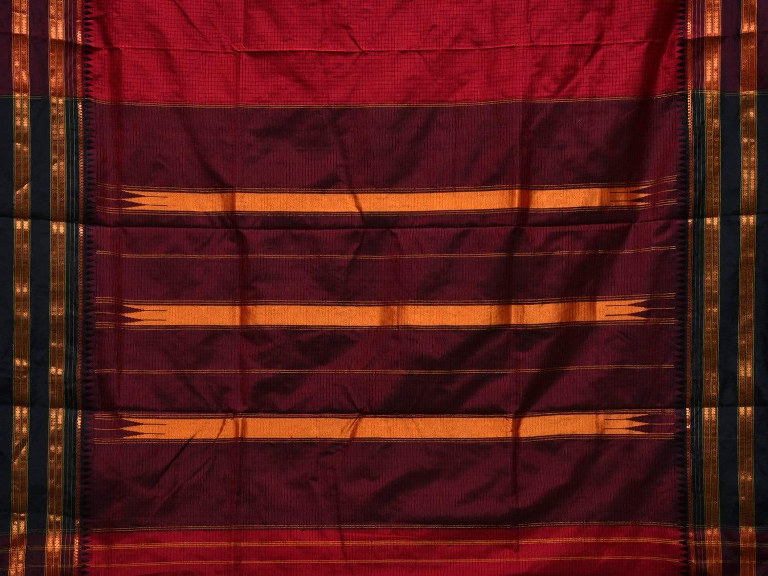 Red and Maroon Narayanpet Silk Handloom Saree with Checks Design np0442