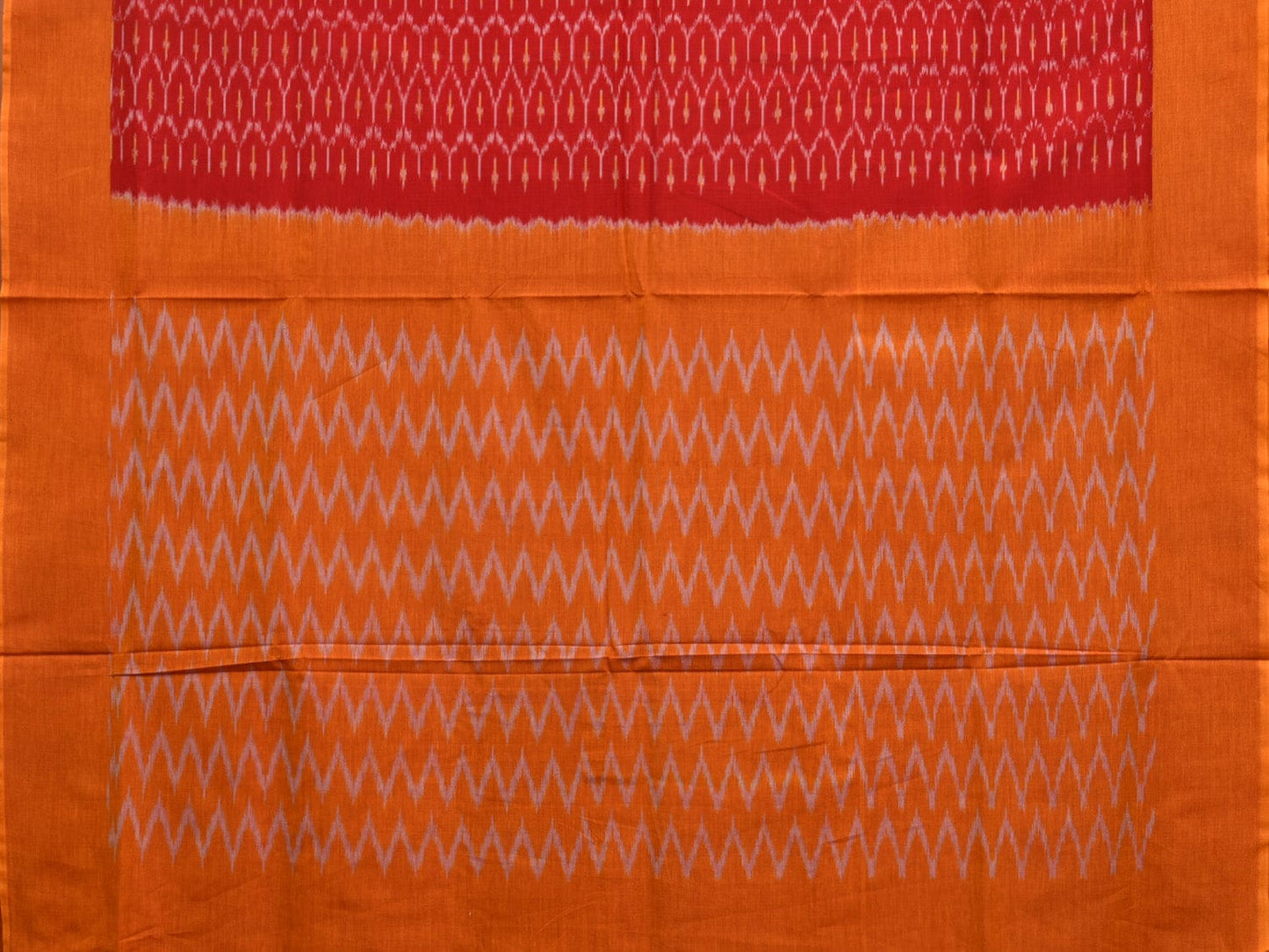 Red and Orange Pochampally Ikat Cotton Handloom Saree with Zig-Zag Pallu Design No Blouse i0837