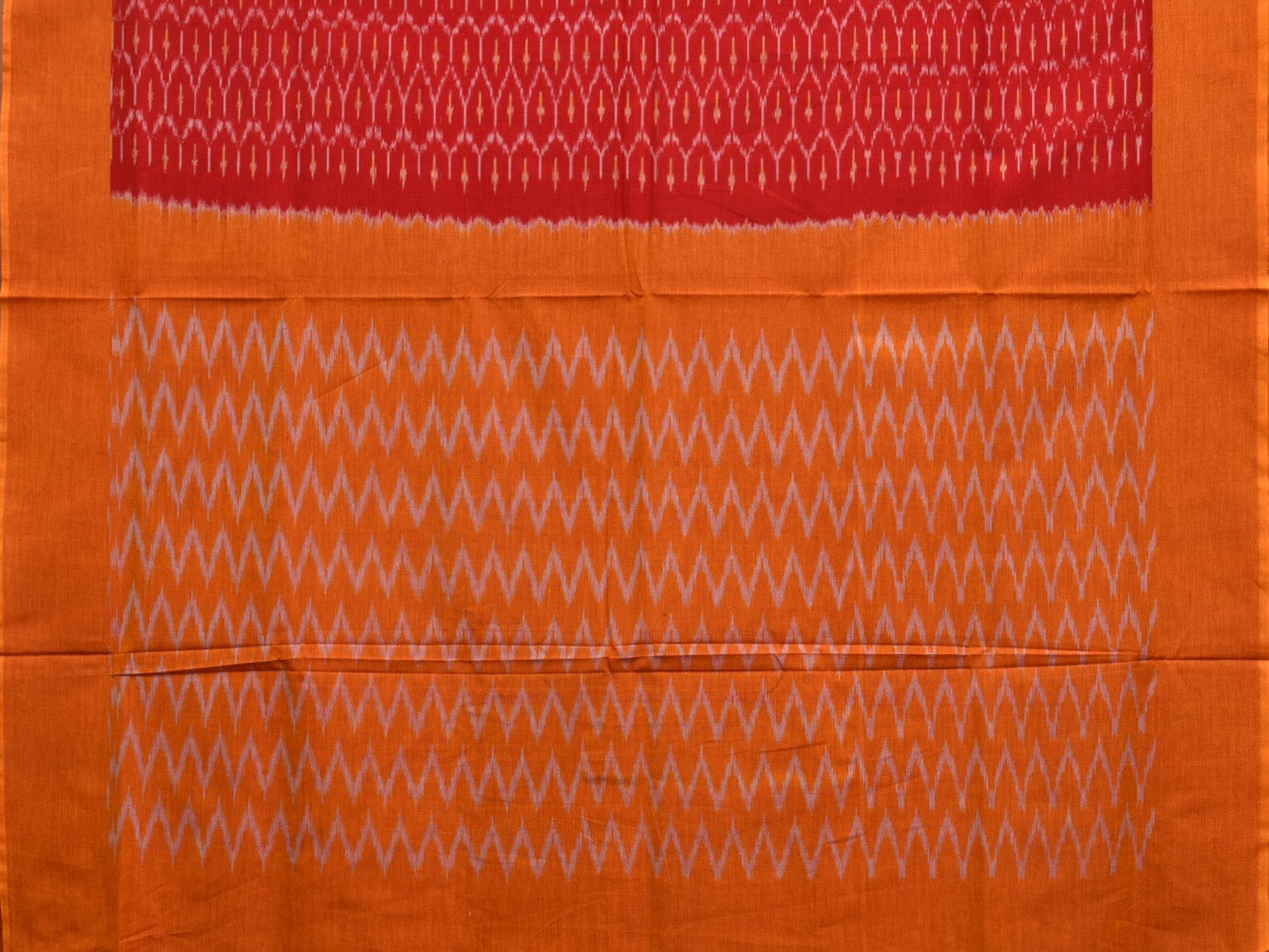 Red and Orange Pochampally Ikat Cotton Handloom Saree with Zig-Zag Pallu Design No Blouse i0837