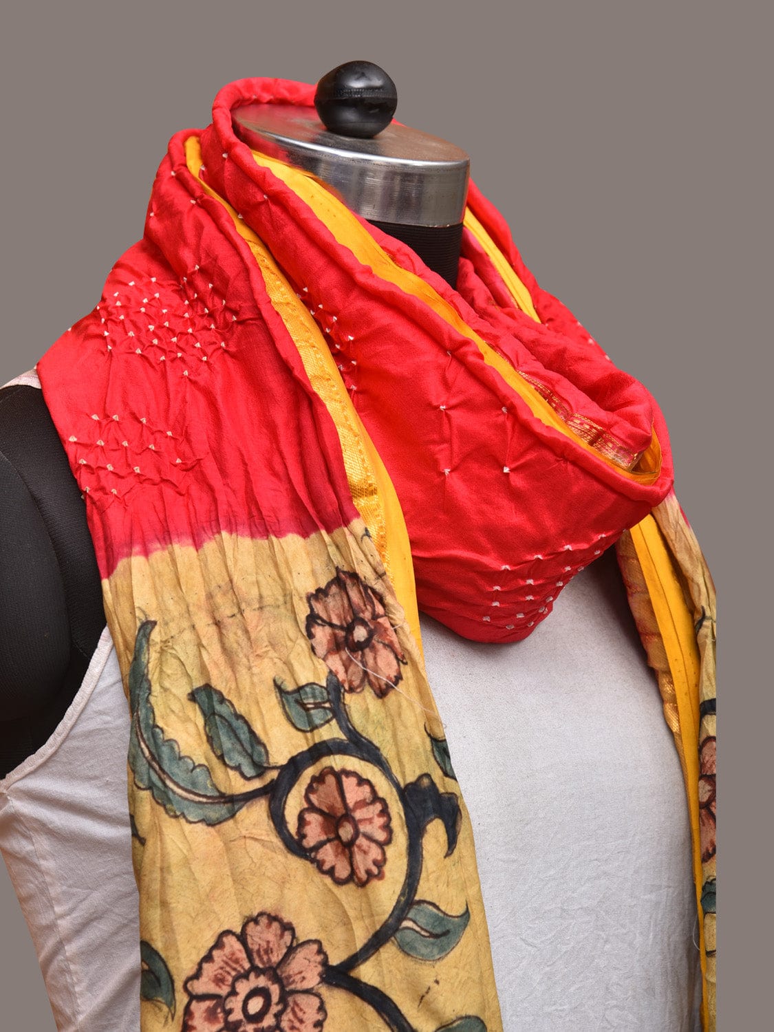Red and Yellow Bandhani Kanchipuram Silk Handloom Dupatta with Kalamkari Design ds3490
