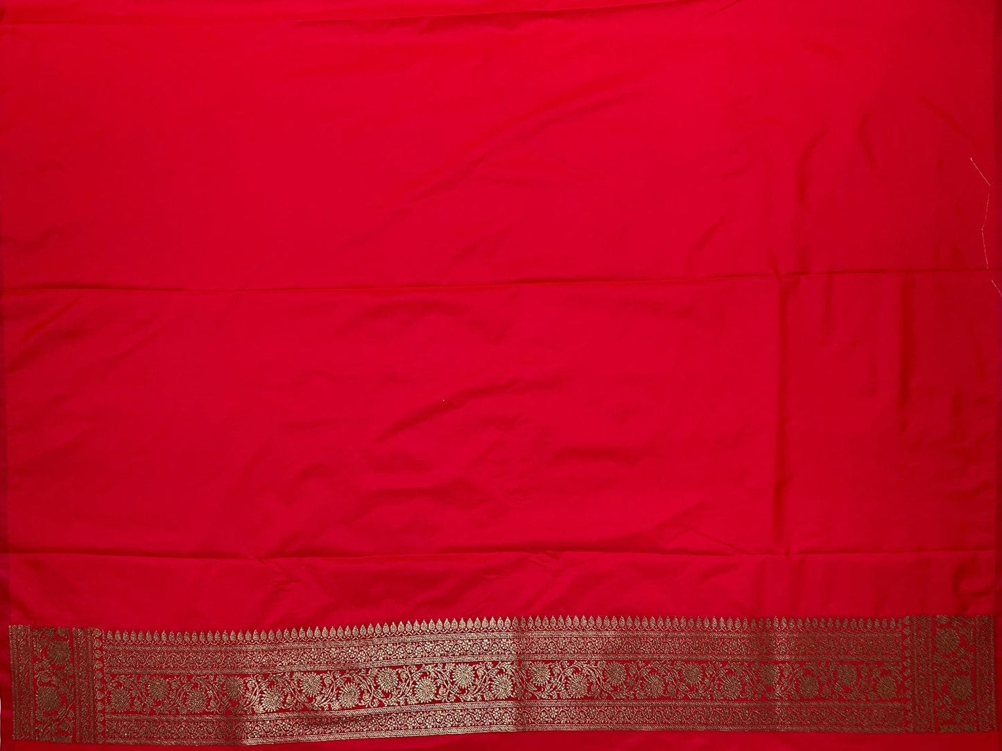 Red Antique Zari Banaras Katan Intricate Allover Brocade Saree with   Border and Pallu Design b0348ds