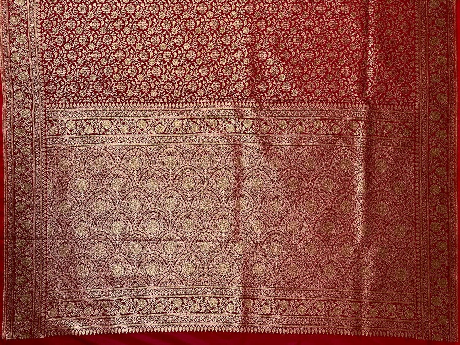 Red Antique Zari  Banaras Katan Intricate Allover Brocade Saree with Border and Pallu Design b0351ds