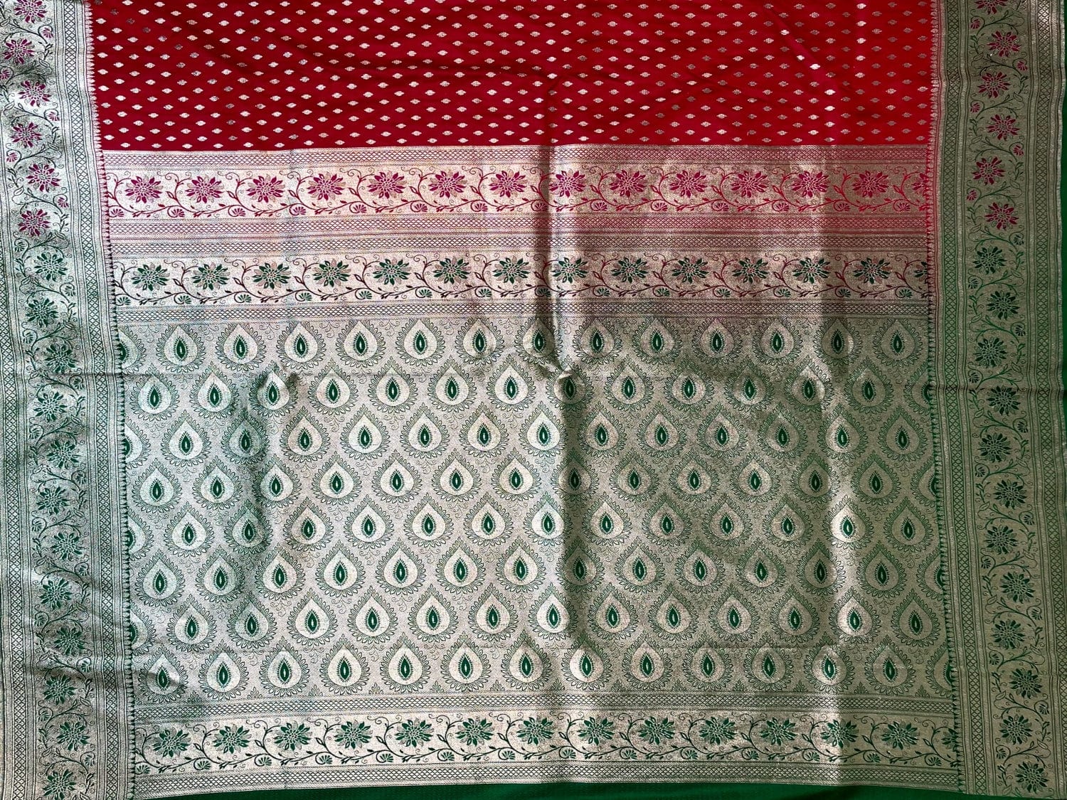 Red Banaras Katan Silk Saree with Body Butti and Border Design b0372s