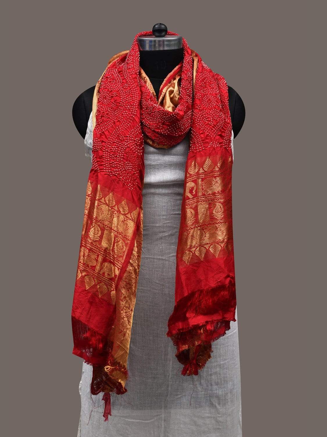 Red Bandhani Kanchipuram Silk Handloom Dupatta with Border Design ds2395