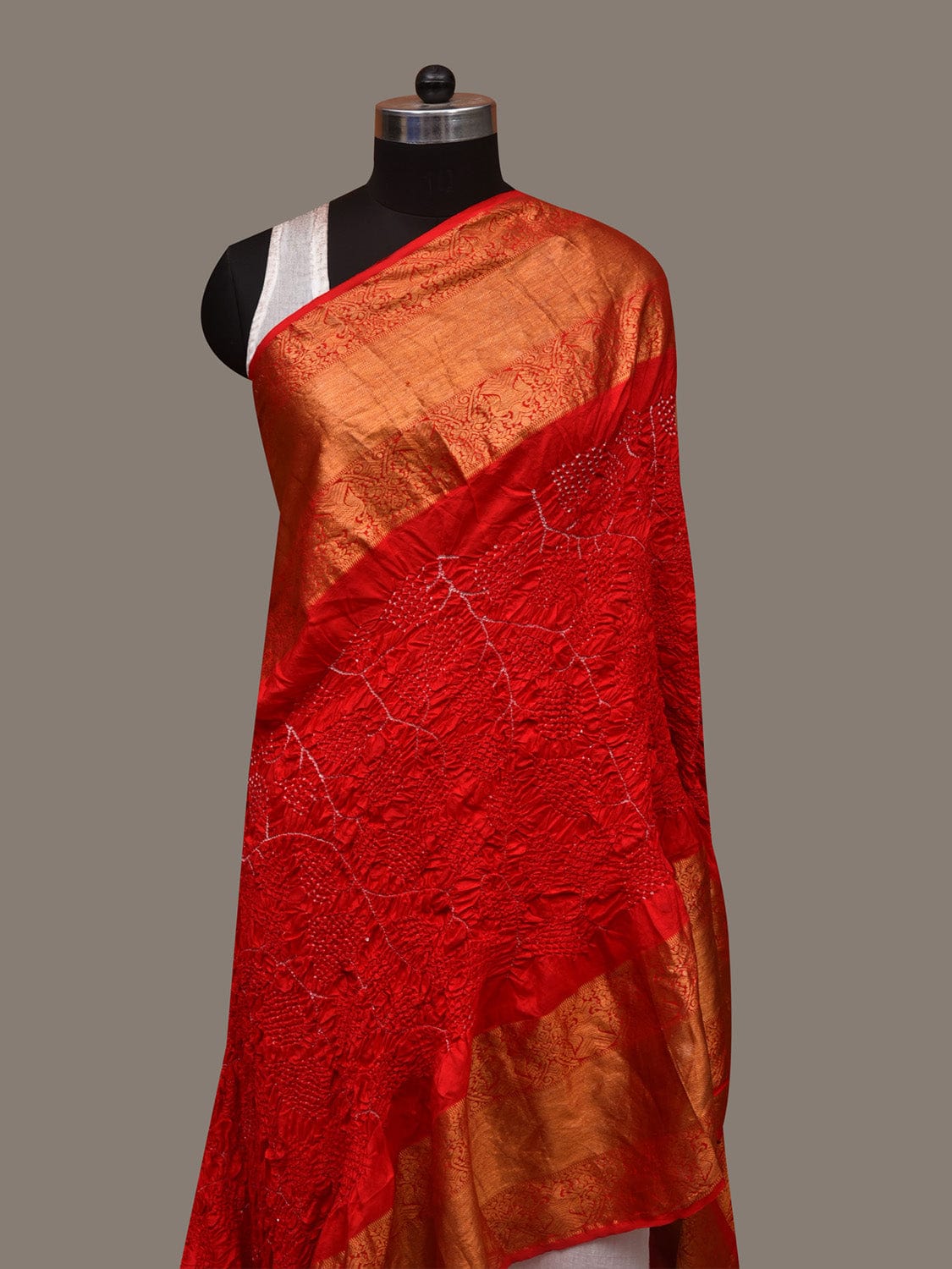 Red Bandhani Kanchipuram Silk Handloom Dupatta with Border Design ds2987