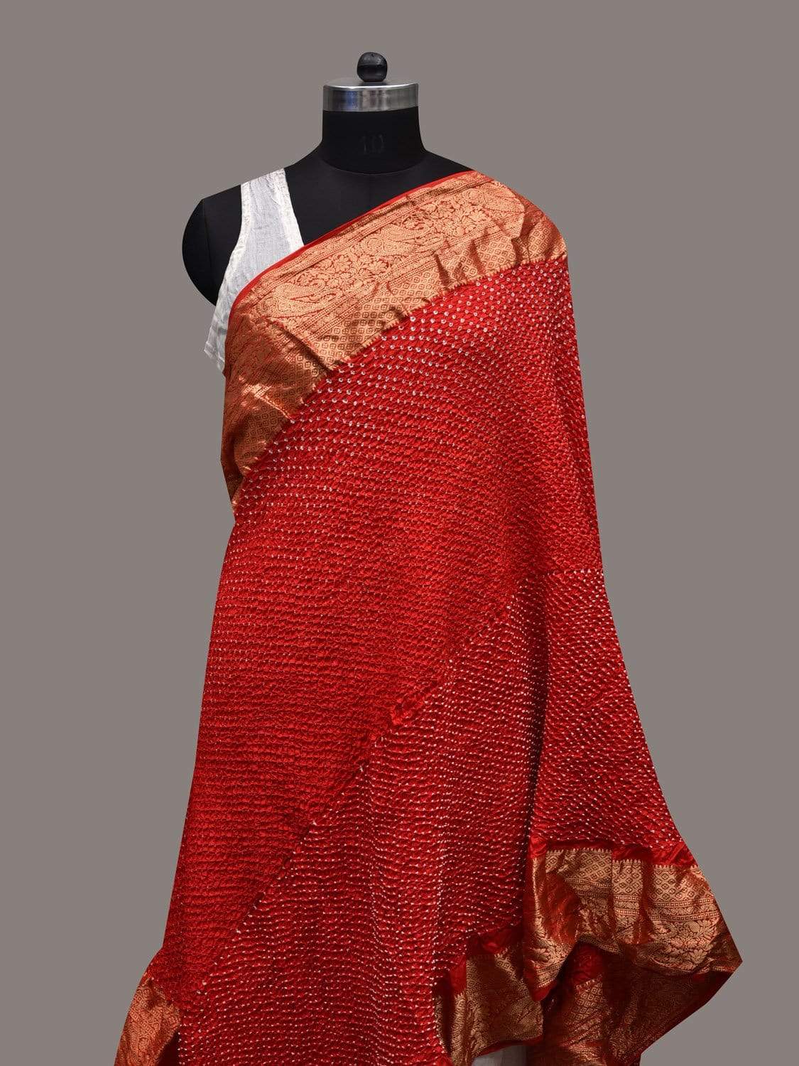 Red Bandhani Kanchipuram Silk Handloom Dupatta with Diagonal Design ds2556