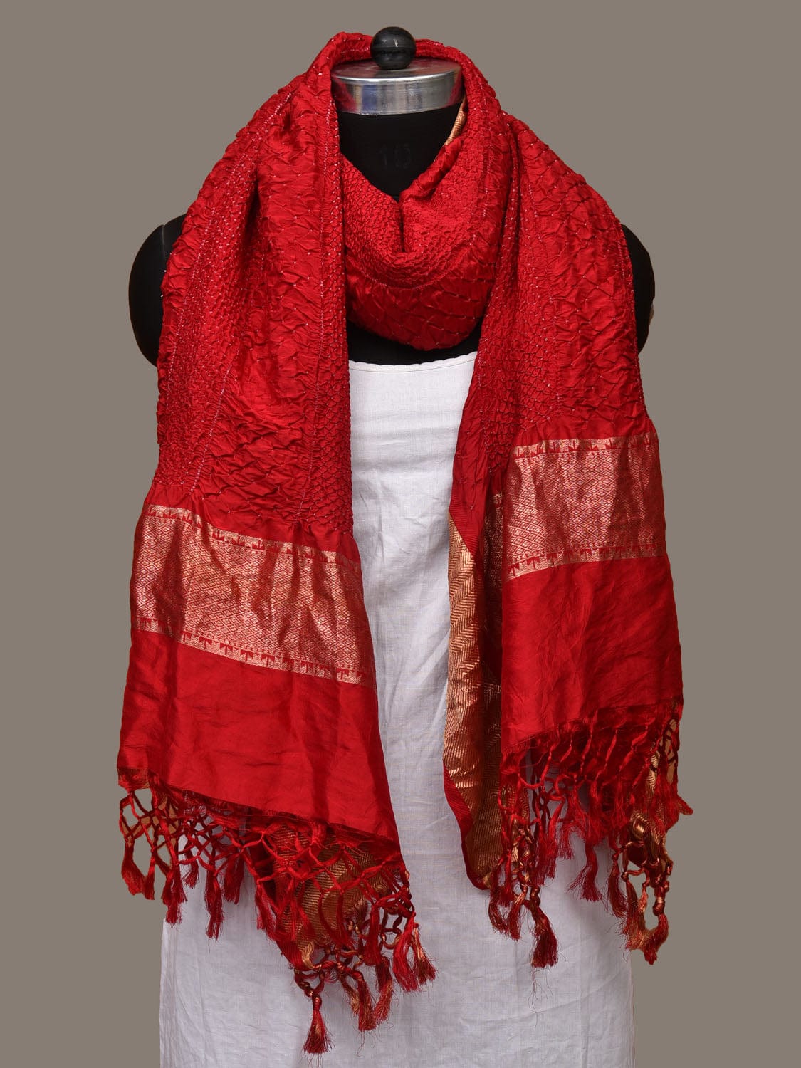 Red Bandhani Kanchipuram Silk Handloom Dupatta with Strips Design ds3122