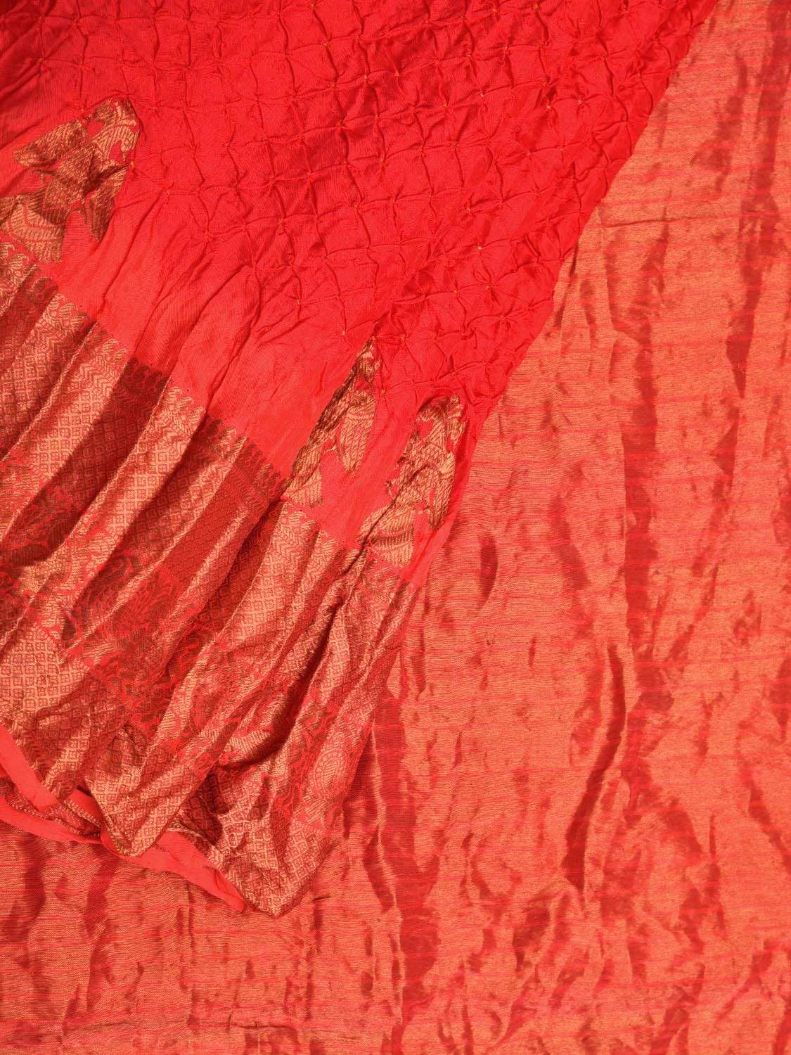 Red Bandhani Kanchipuram Silk Handloom Saree with Gandberuda Buta Design bn0157