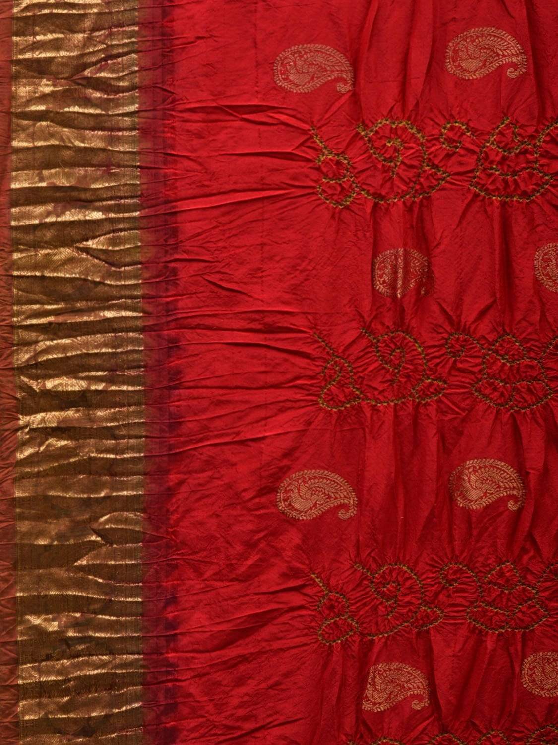 Red Bandhani Kanchipuram Silk Handloom Saree with Mango Buta Design bn0291
