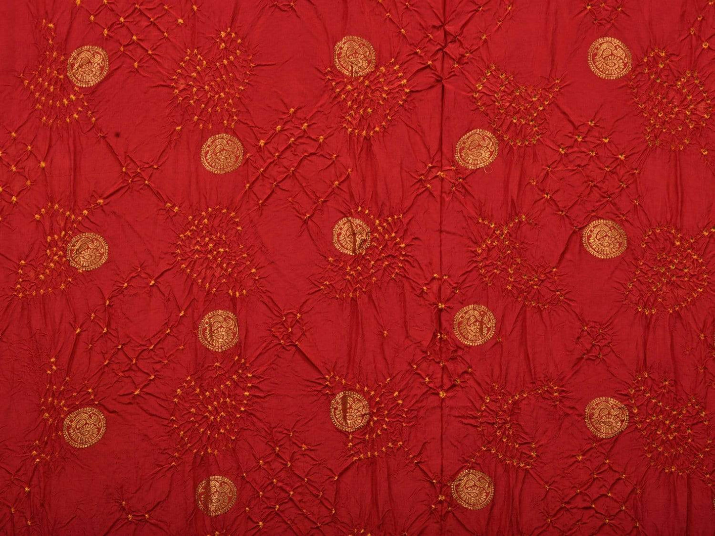 Red Bandhani Kanchipuram Silk Handloom Saree with Mango Pallu Design bn0232