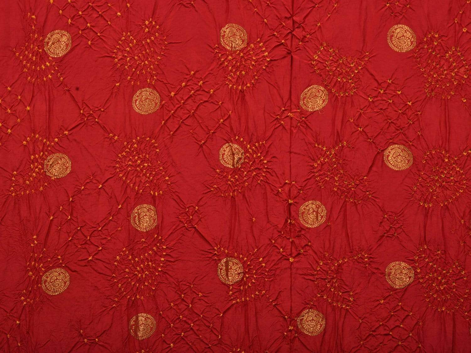 Red Bandhani Kanchipuram Silk Handloom Saree with Mango Pallu Design bn0232