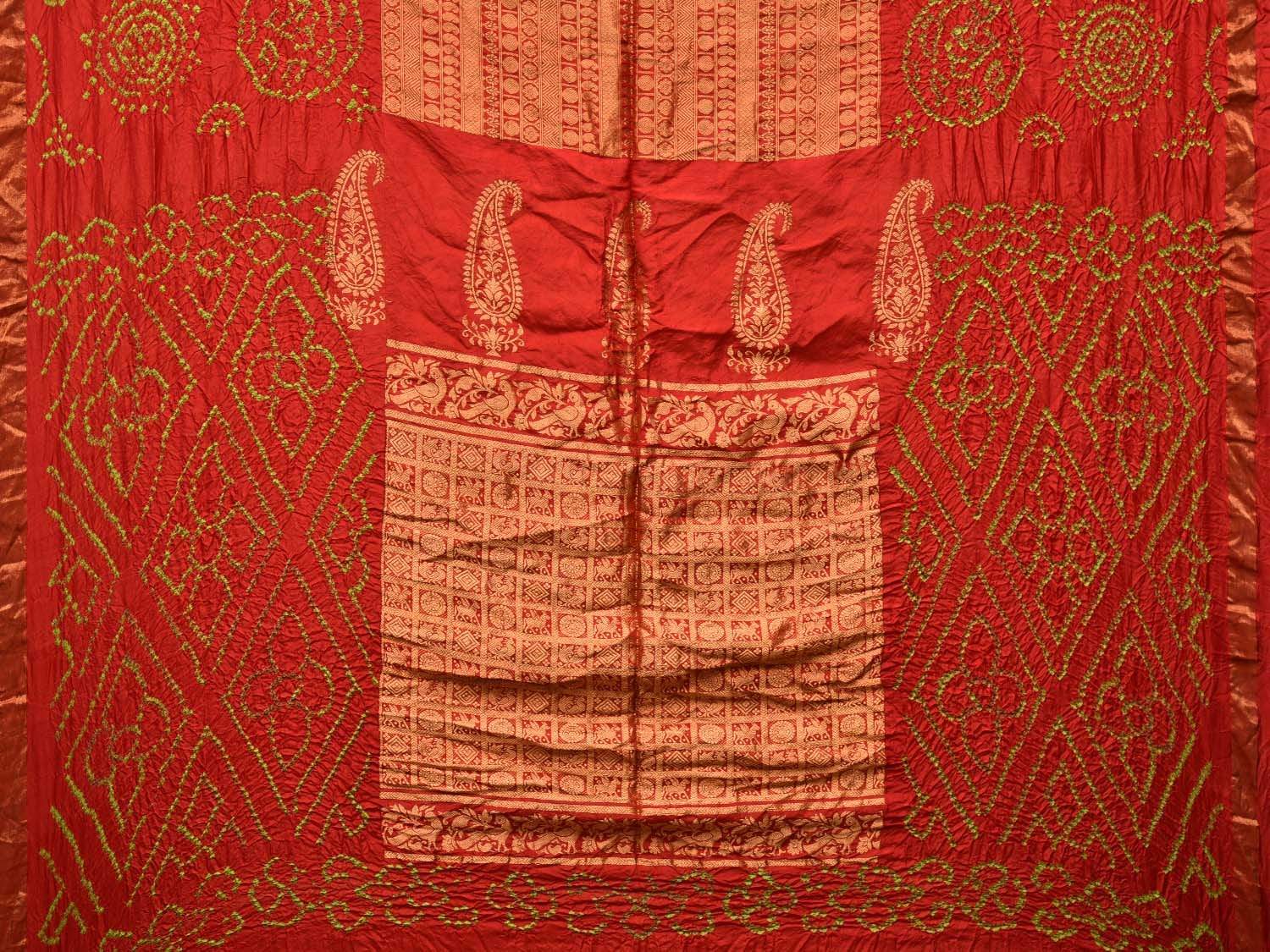 Red Bandhani Kanchipuram Silk Handloom Saree with Middle Brocade Design bn0155
