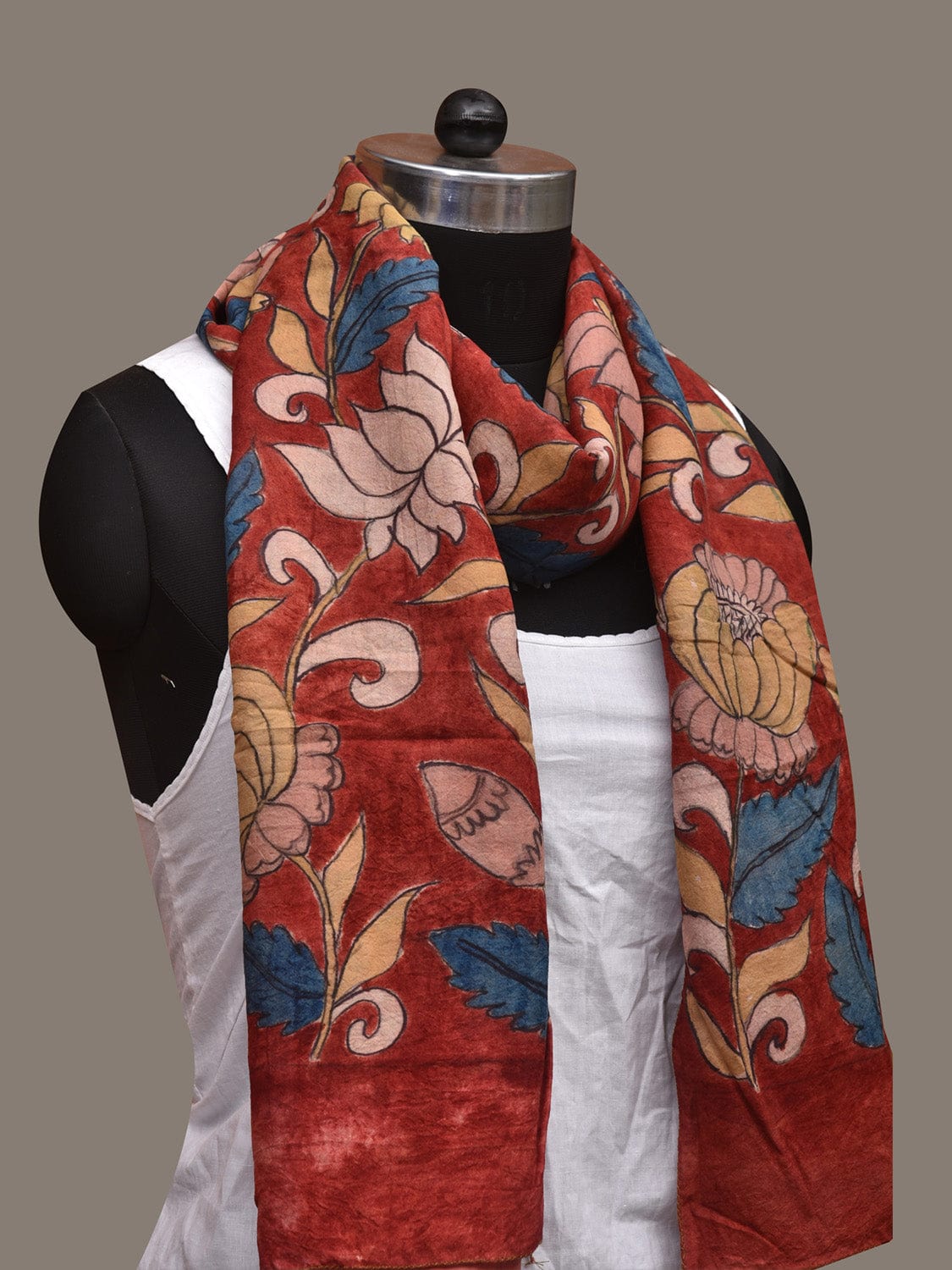 Red Kalamkari Hand Painted Cotton Handloom Stole with Lotus Flowers Design ds3027