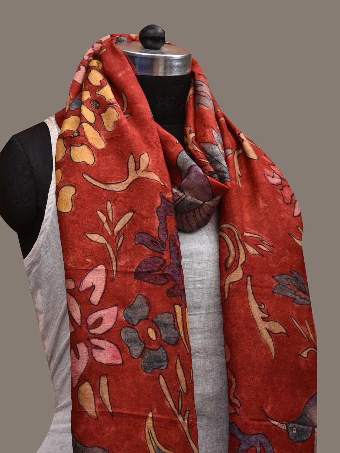 Red Kalamkari Hand Painted Kanchipuram Silk Handloom Dupatta with Floral Design ds2835