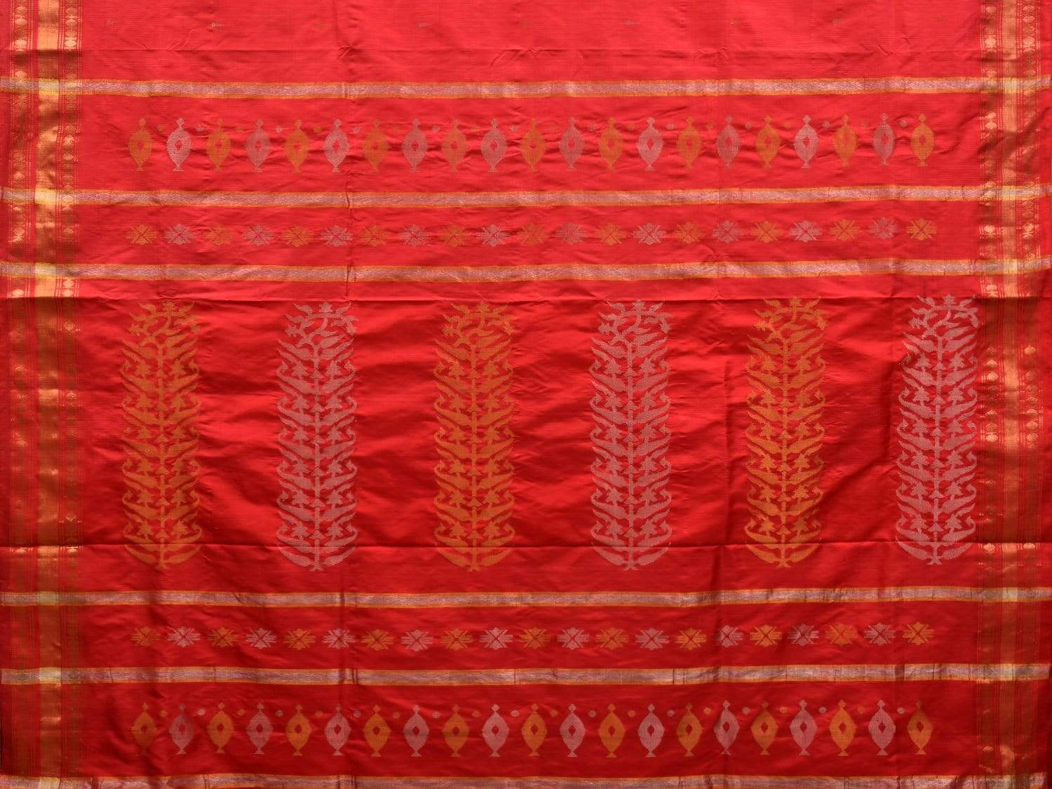 Red Uppada Silk Handloom Saree with Karpur Pallu Design u1825