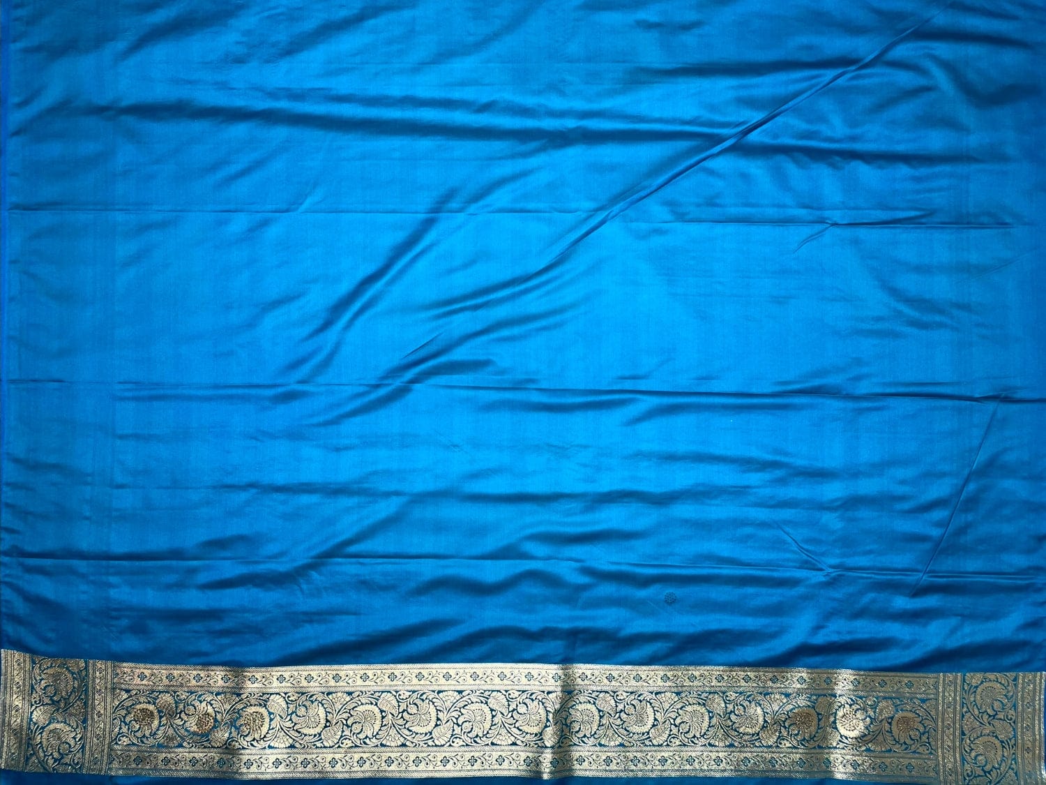 Royal Blue Banaras Katan Silk Saree with Body Butti and Border Design b0368ds