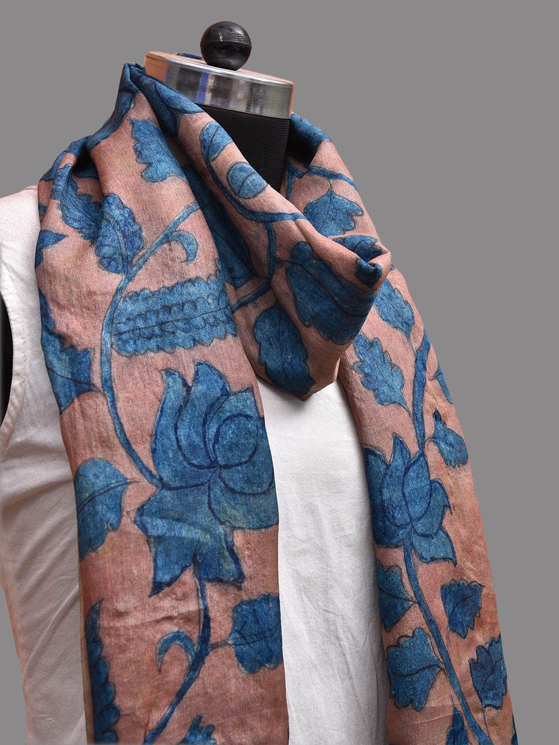 Rust and Blue Kalamkari Hand Painted Tussar Handloom Dupatta with Floral Design ds3670