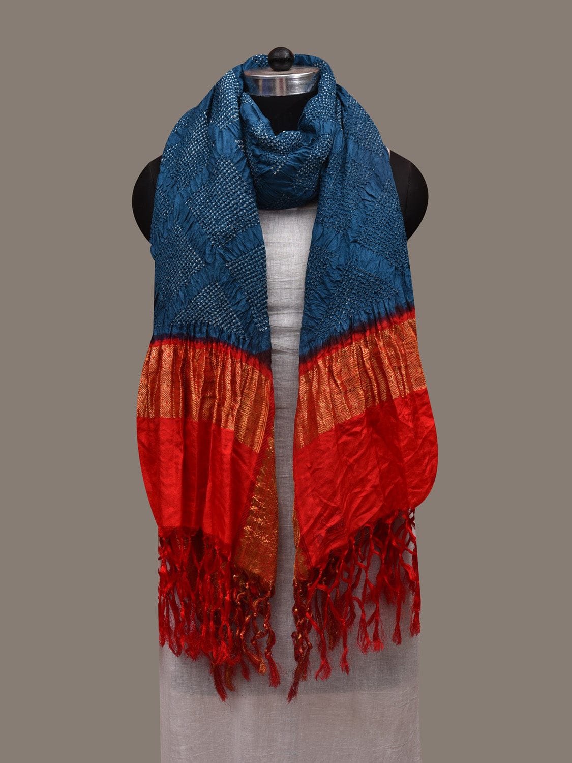 Teal and Red Bandhani Kanchipuram Silk Handloom Dupatta with Border Design ds2950