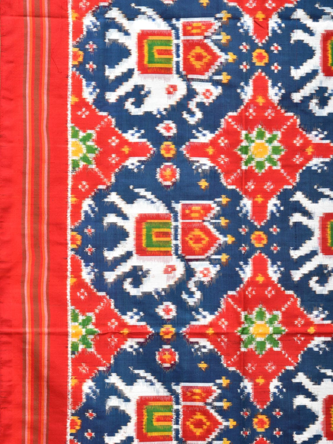 Teal and Red Pochampally Double Ikat Silk Handloom Saree with Elephant Design i0767