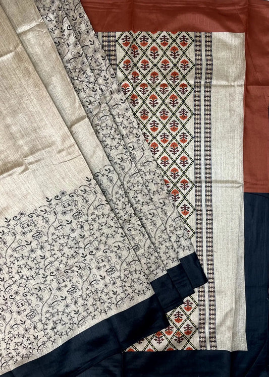 Tribal Thread Embroidery Work with Ganga Jamuna Border and Digital Printed Pallu Design pr0069ap