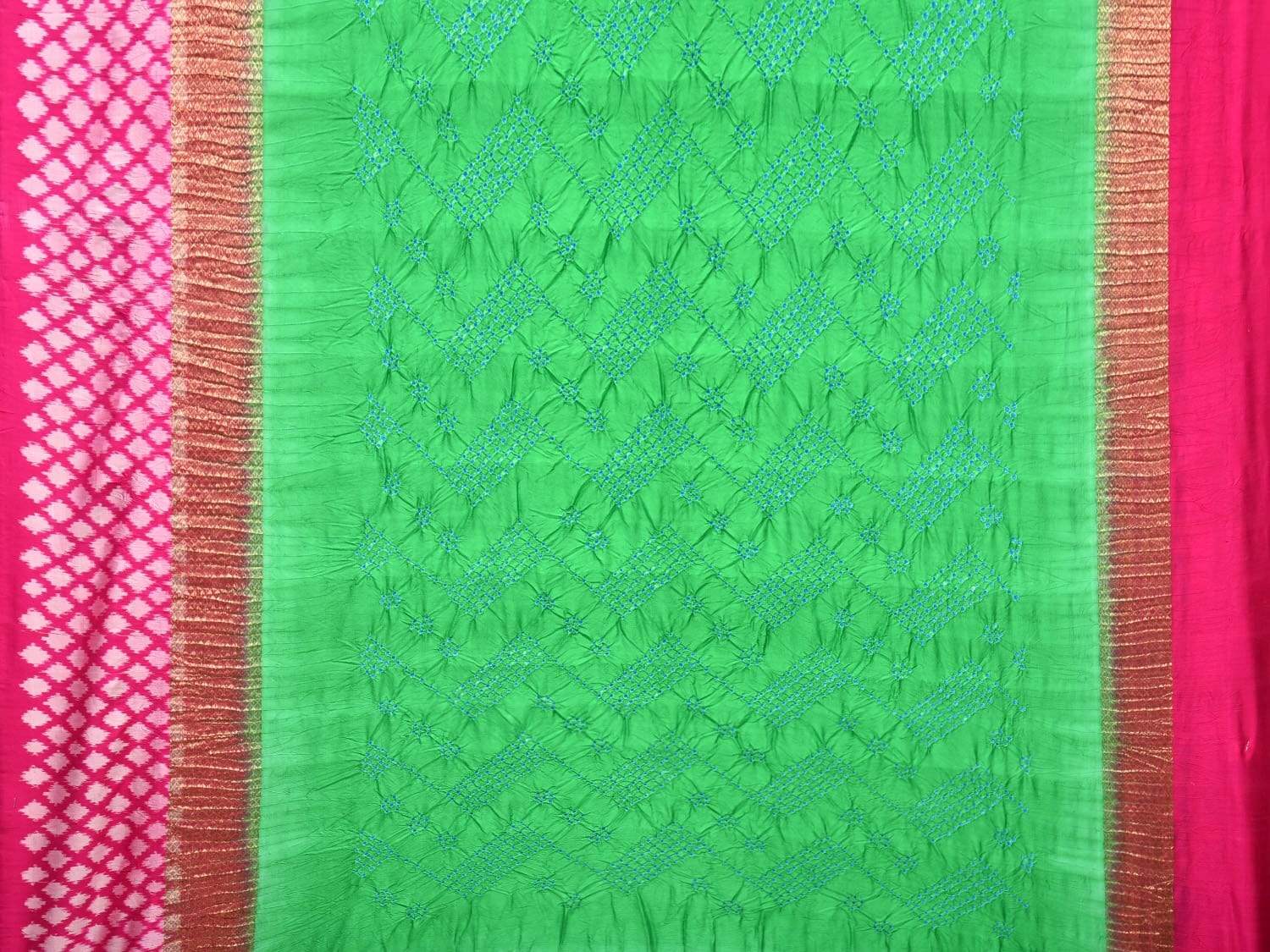 Turquoise and Pink Bandhani Ikat Silk Handloom Saree with Border Design bn0186