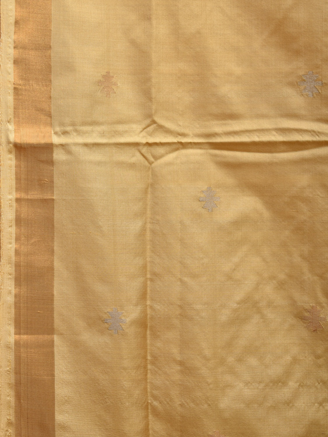 Cream Uppada Silk Handloom Saree with Jamdani Pallu Design u2264