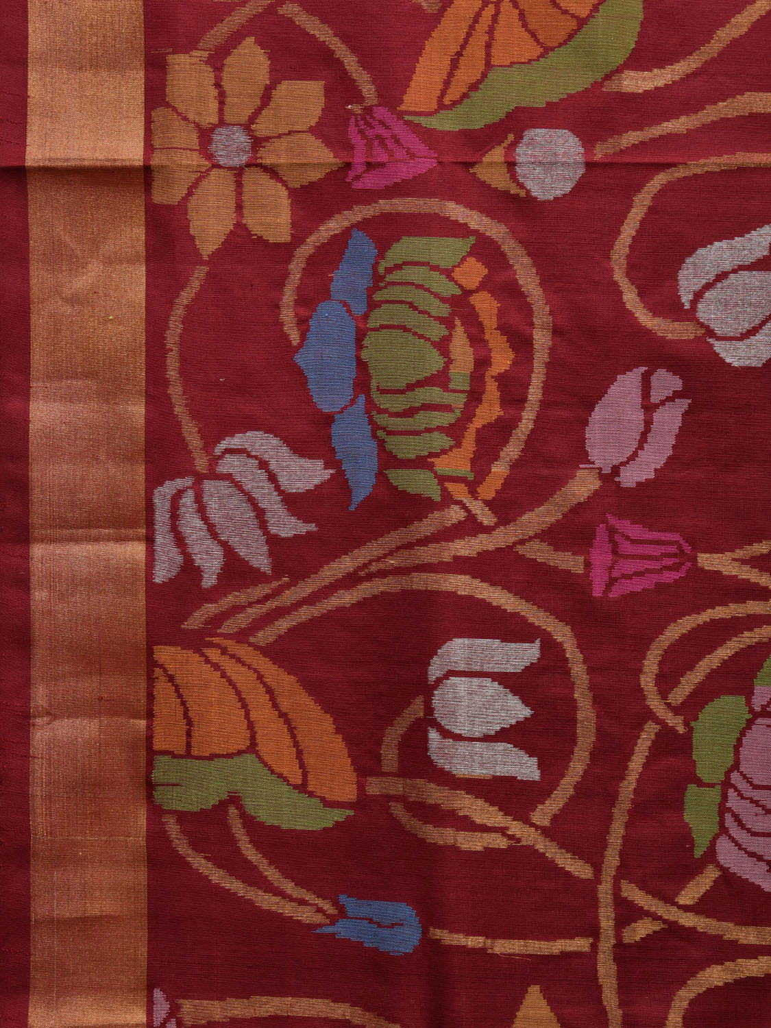 Maroon Uppada Silk Handloom Saree with All Over Lotus Design u2270