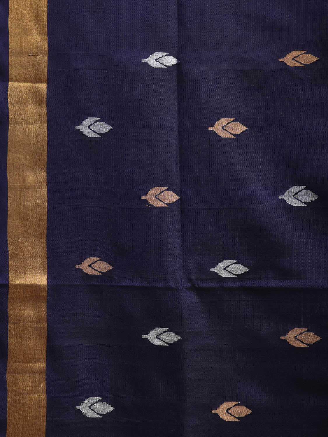 Navy Uppada Silk Handloom Saree with Floral and Birds Pallu Design u2322