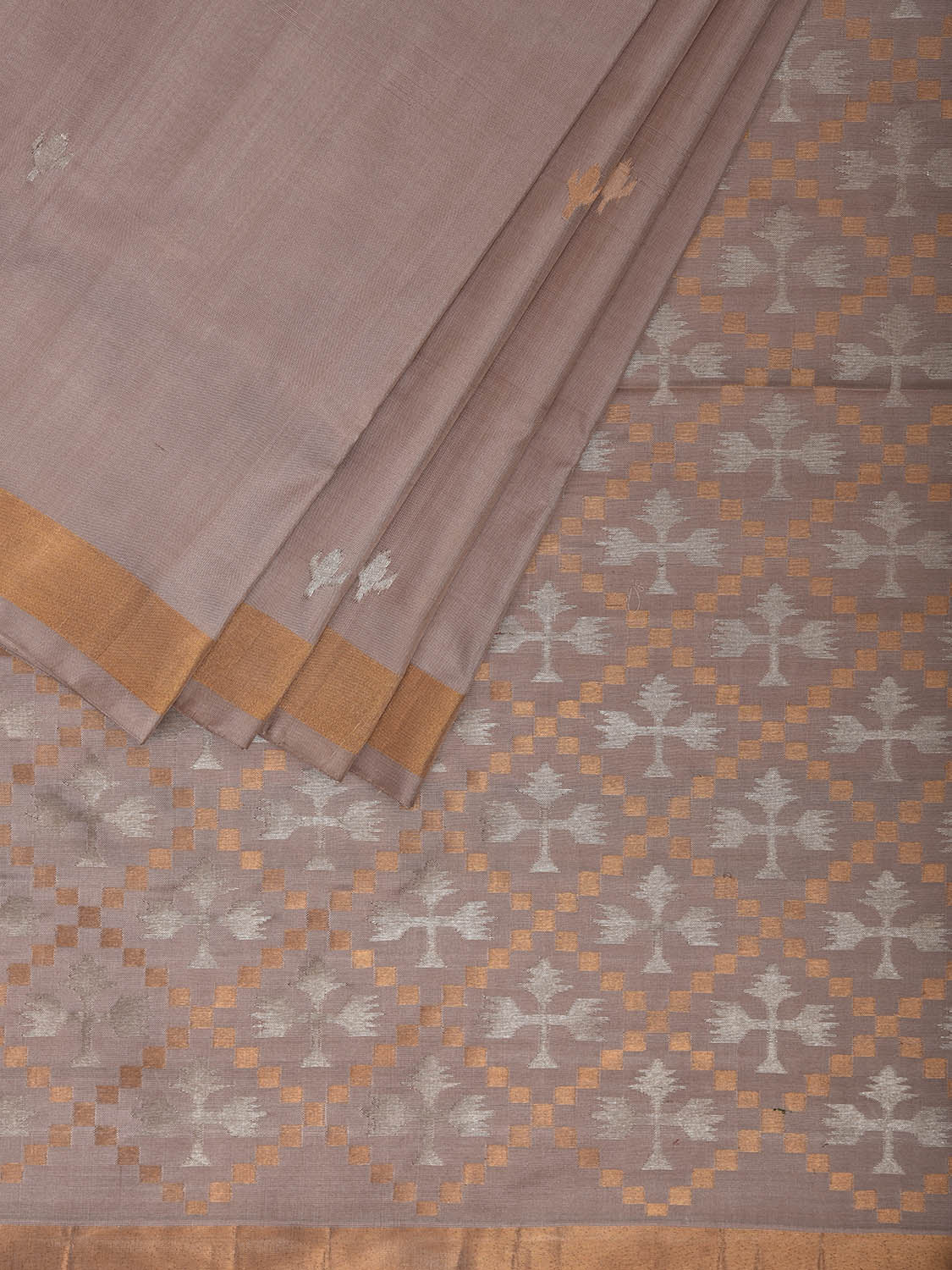 Light Fawn Uppada Silk Handloom Saree with Jamdani Pallu Design u2388