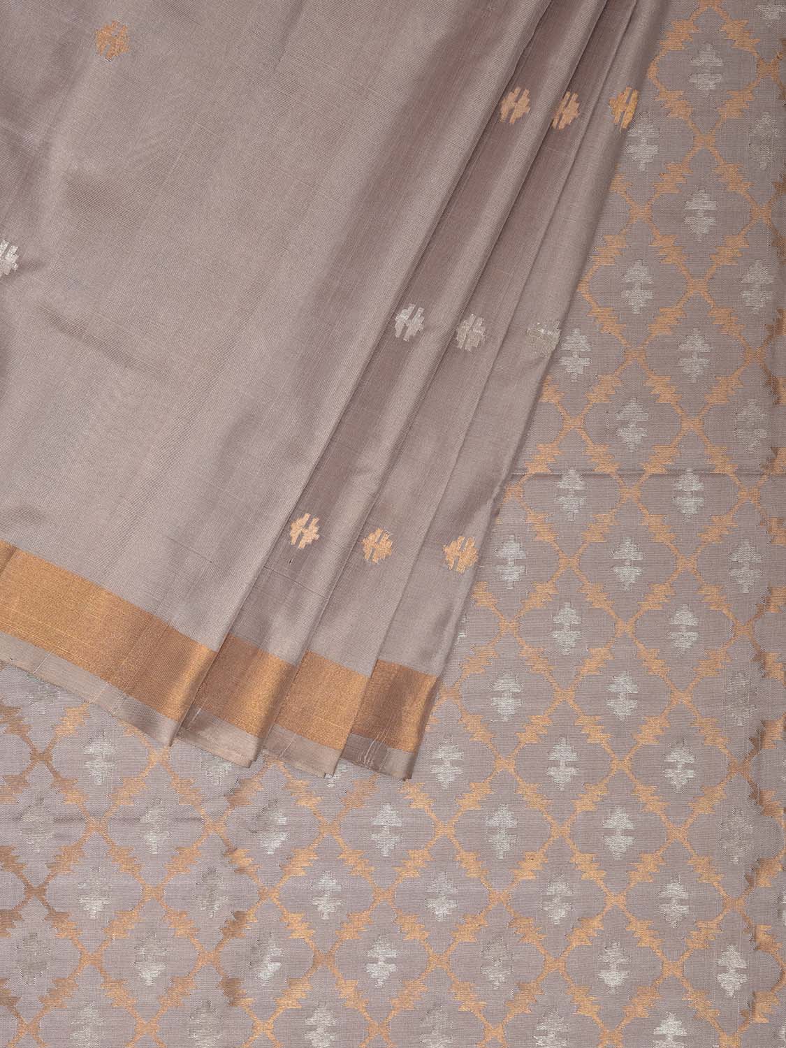 Light Grey Uppada Silk Handloom Saree with Jamdani Pallu Design u2413