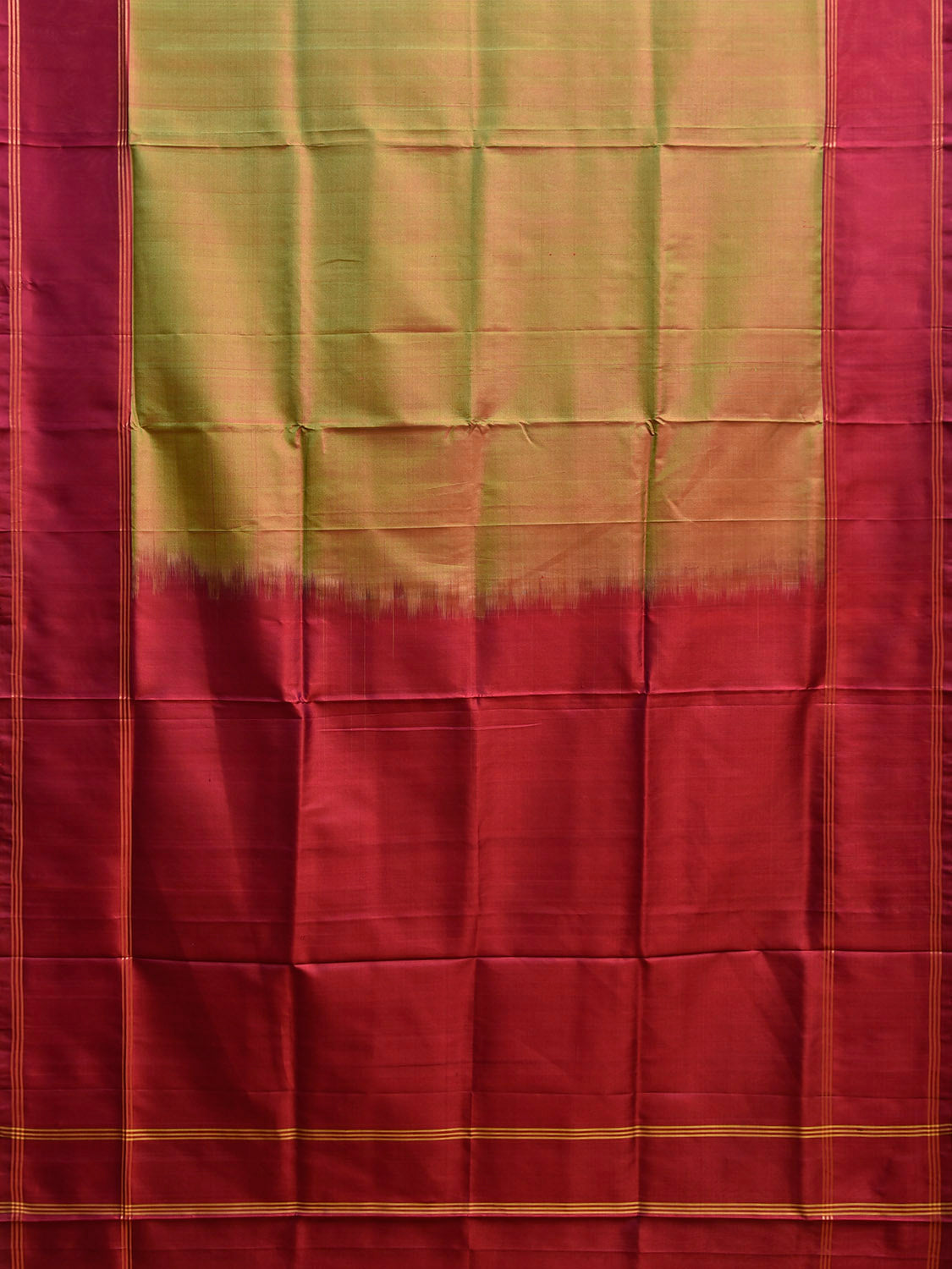 Olive and Maroon Uppada Silk Handloom Plain Saree with Contrast Pallu Design u2431