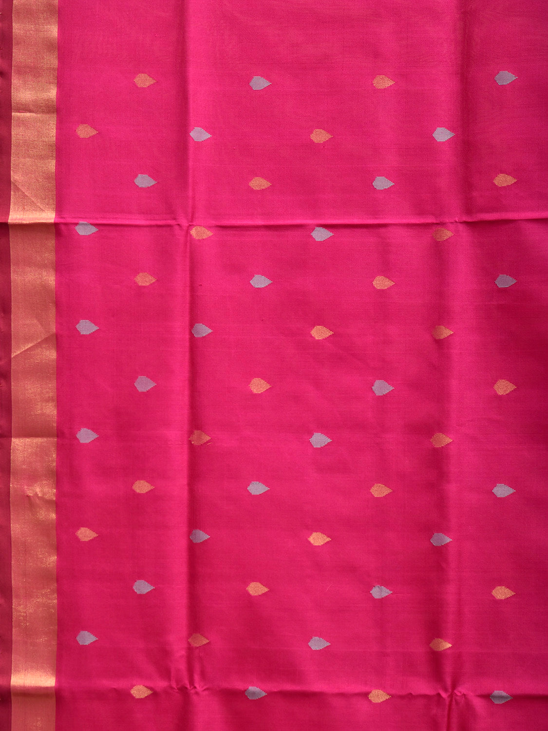 Pink Uppada Silk Handloom Saree with Floral and Animals Pallu Design u2473