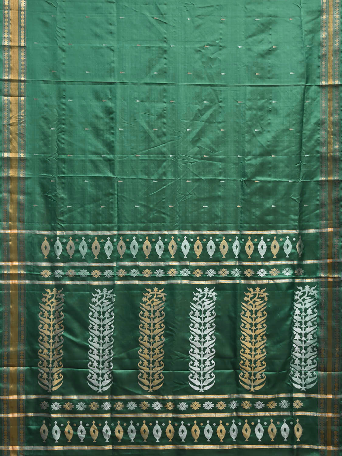 Green Uppada Silk Handloom Saree with Karpur Pallu Design u2495