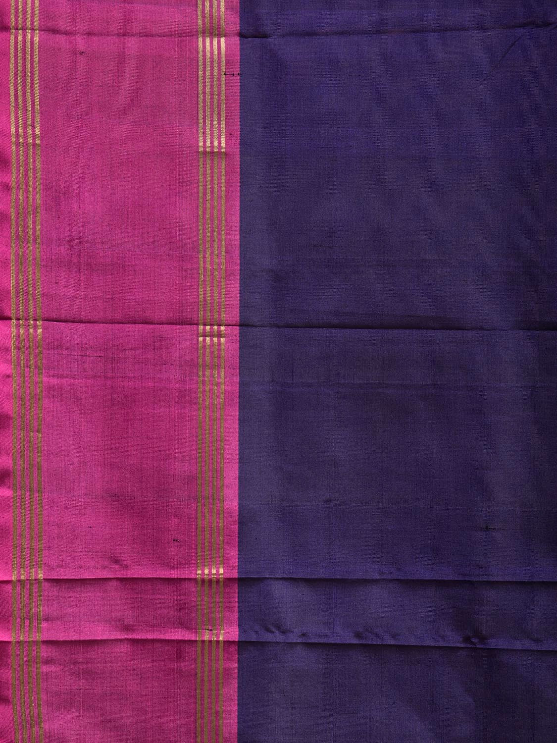 Navy and Pink Uppada Silk Handloom Plain Saree with Contrast Pallu Design u2500