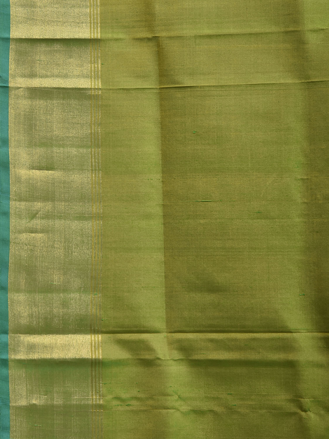 Green and Blue Uppada Silk Handloom Plain Saree with Contrast Pallu Design u2501