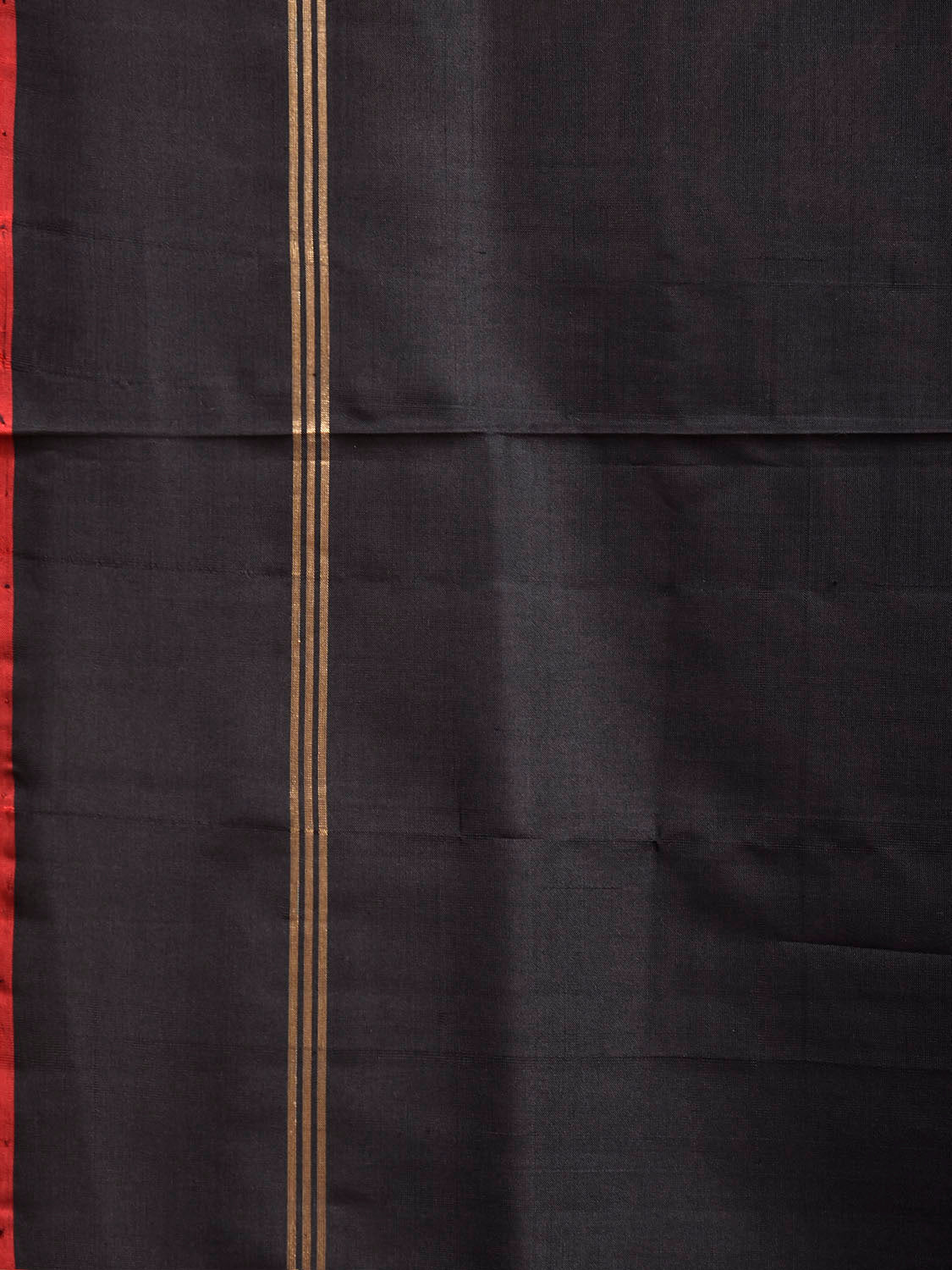 Black Uppada Silk Handloom Plain Saree with Small Zari Border Design u2503