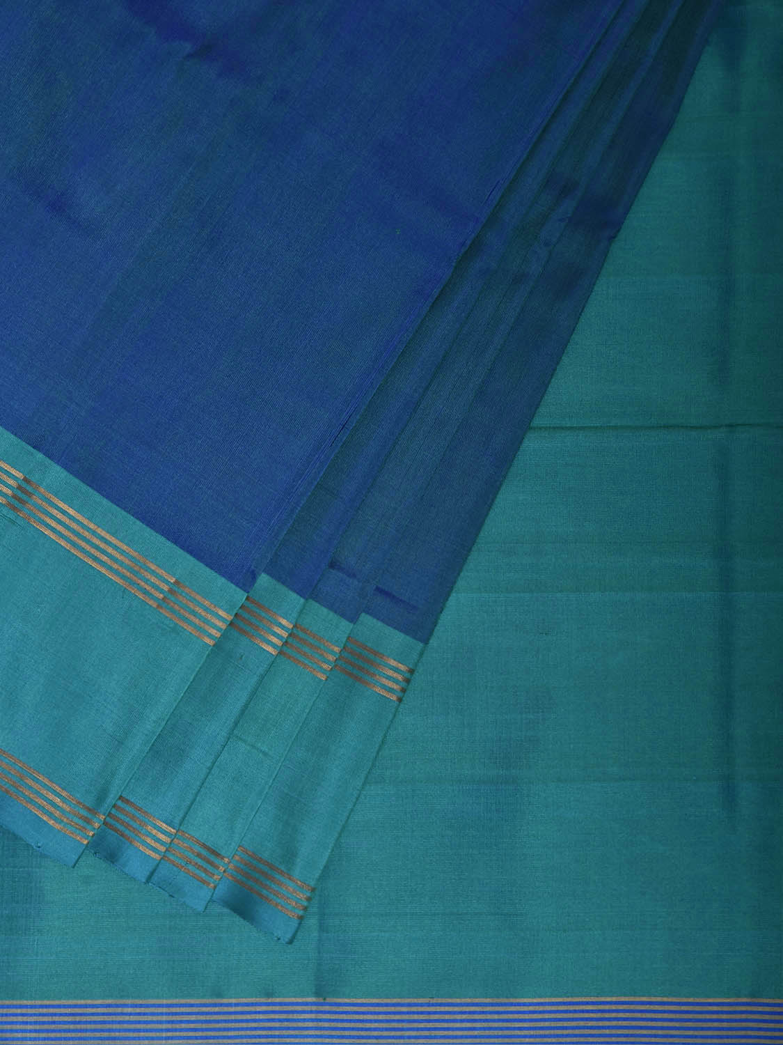 Blue and Truquoise Uppada Silk Handloom Plain Saree with Contrast Pallu Design u2514