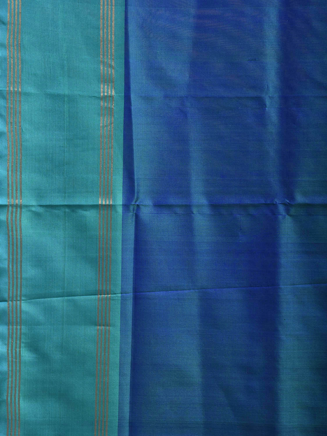 Blue and Truquoise Uppada Silk Handloom Plain Saree with Contrast Pallu Design u2514