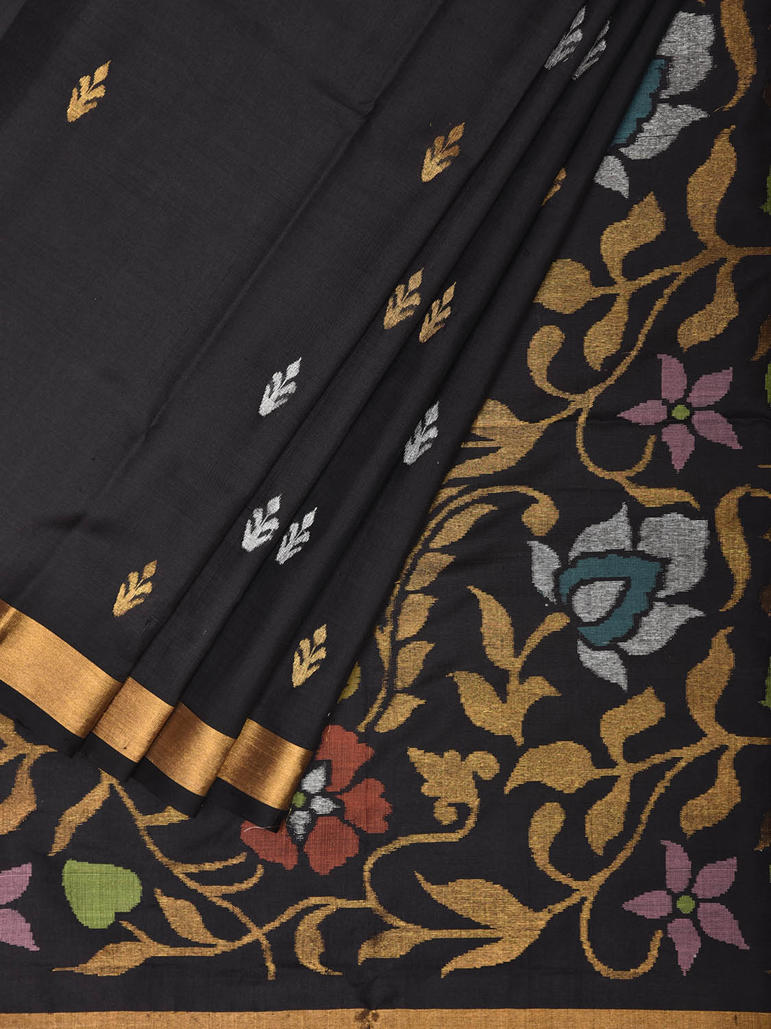 Black Uppada Pure Silk Handloom Saree with Floral Pallu Design u2548