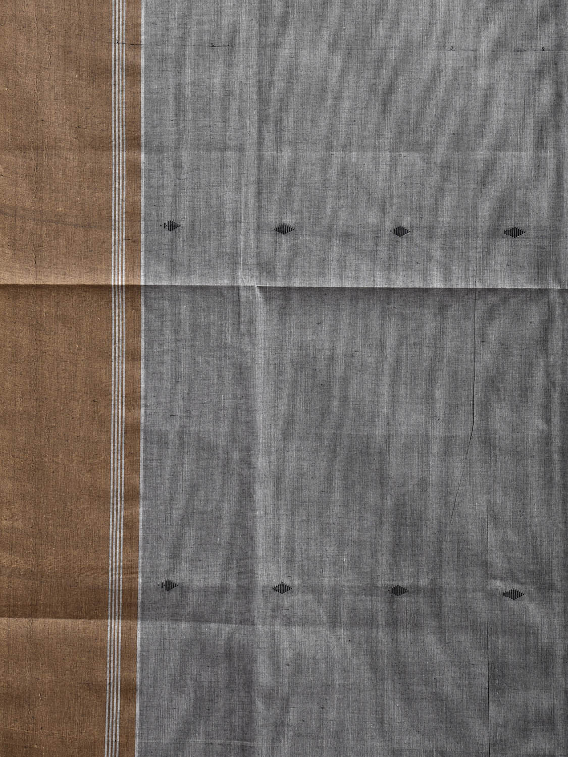 Grey and White Venkatagiri Cotton Saree with Small Buta and Pallu Design v0190