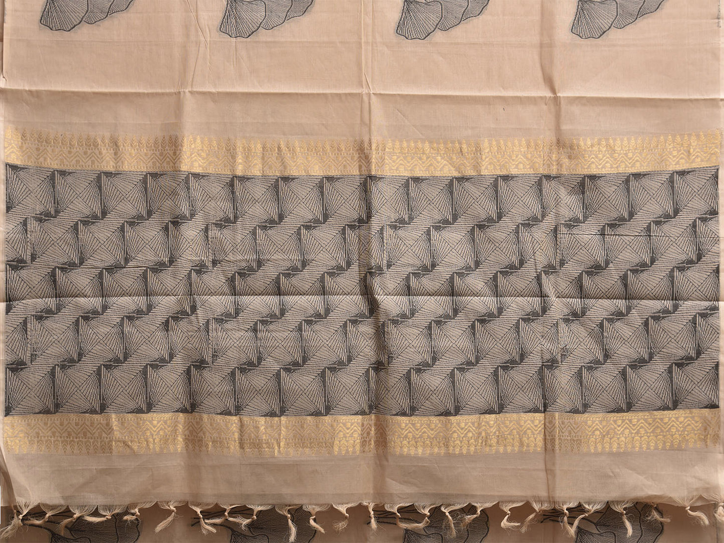 Cream Venkatagiri Cotton Saree with Body Buta and Pallu Design v0199