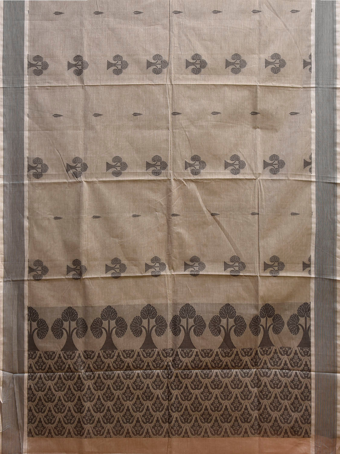 Grey Venkatagiri Cotton Saree with Tree Buta and Pallu Design v0295