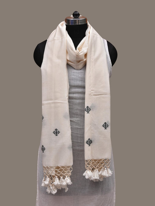White Khadi Cotton Handloom Dupatta with Dhakai Design ds2654